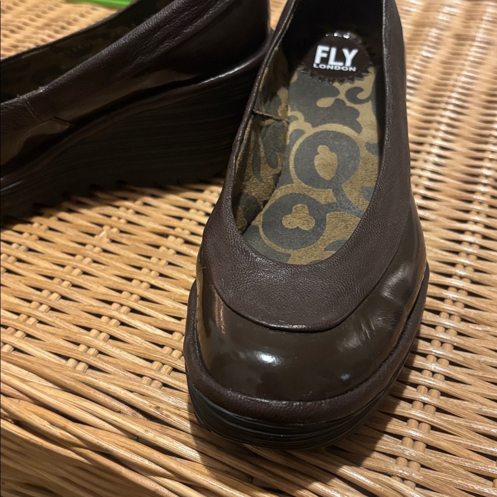 Funky Fly London Women's Dark Brown platforms